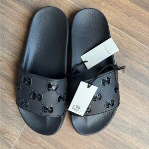 NIB Gucci rubber slides100% authentic